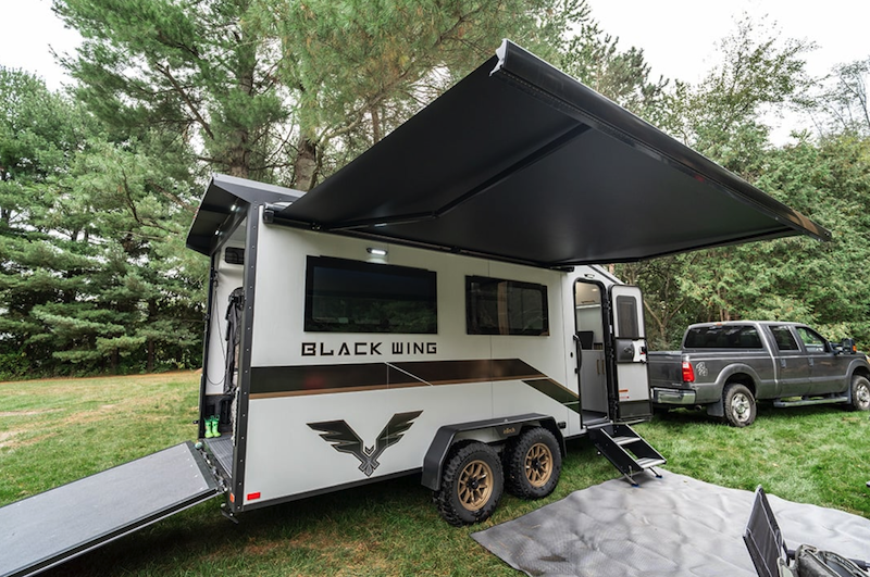 inTech RV Black Wing